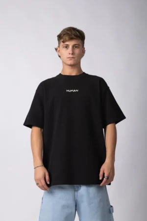 REMERA OVER HANA HUMAN NEGRA