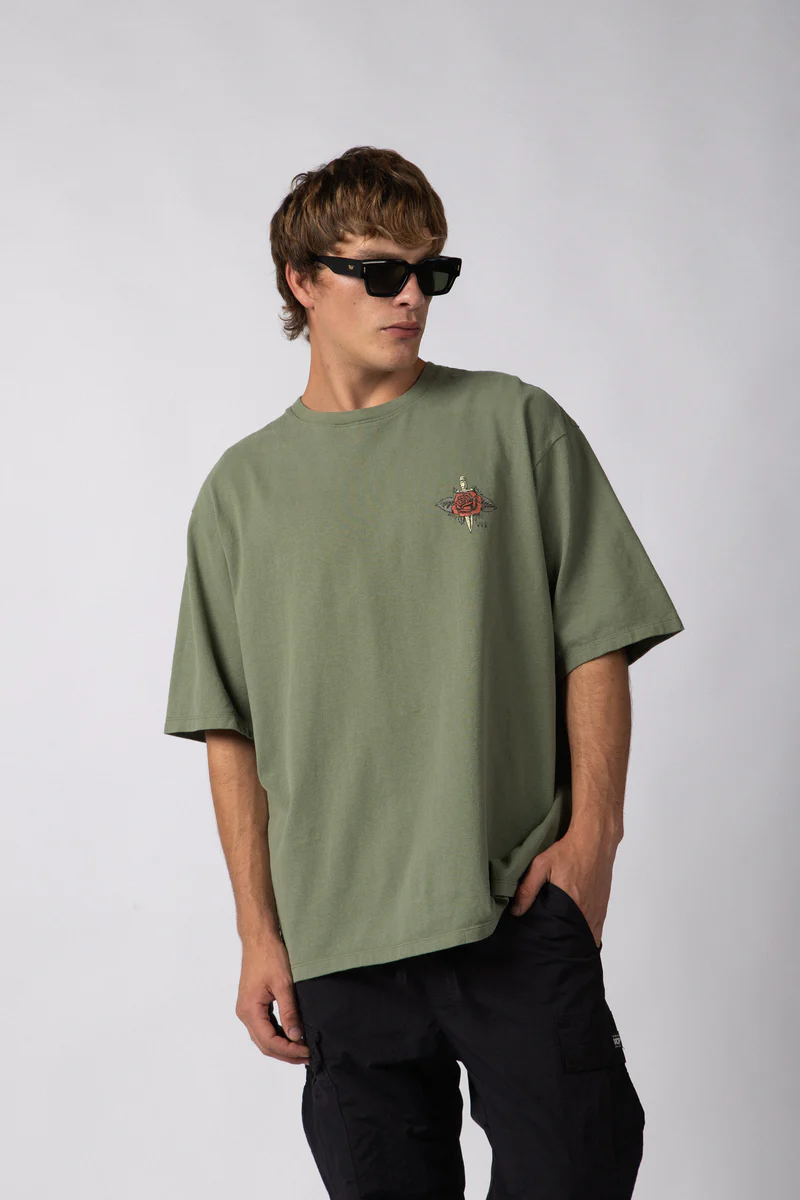 REMERA OVER RHY DEAD MILITAR
