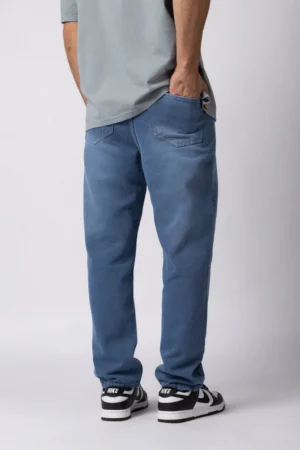 Alternative view of JEANS MOM SHELBY DUST BLUE