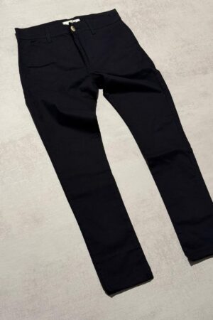 Alternative view of CHINO BATUK NEGRO