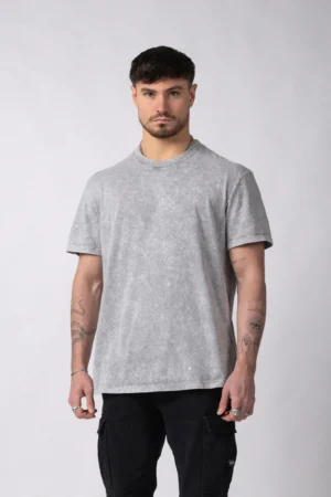 REMERA DARBY GRIS