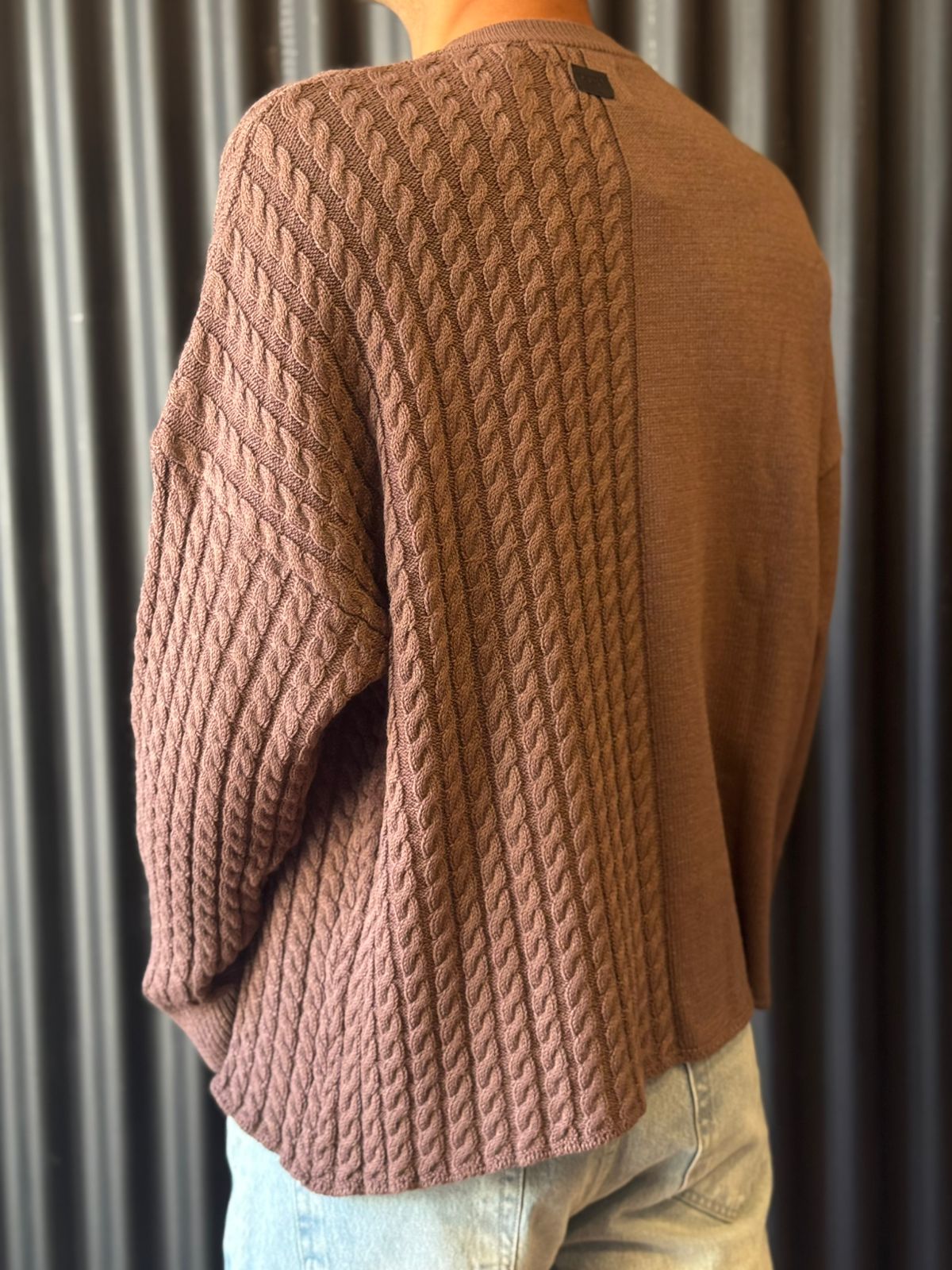 SWEATER VARN CHOCO - Imagen 2