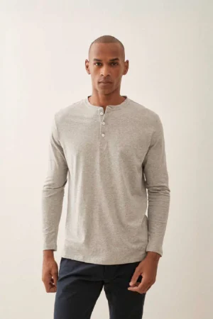 REMERA LONG HANLEY GRIS