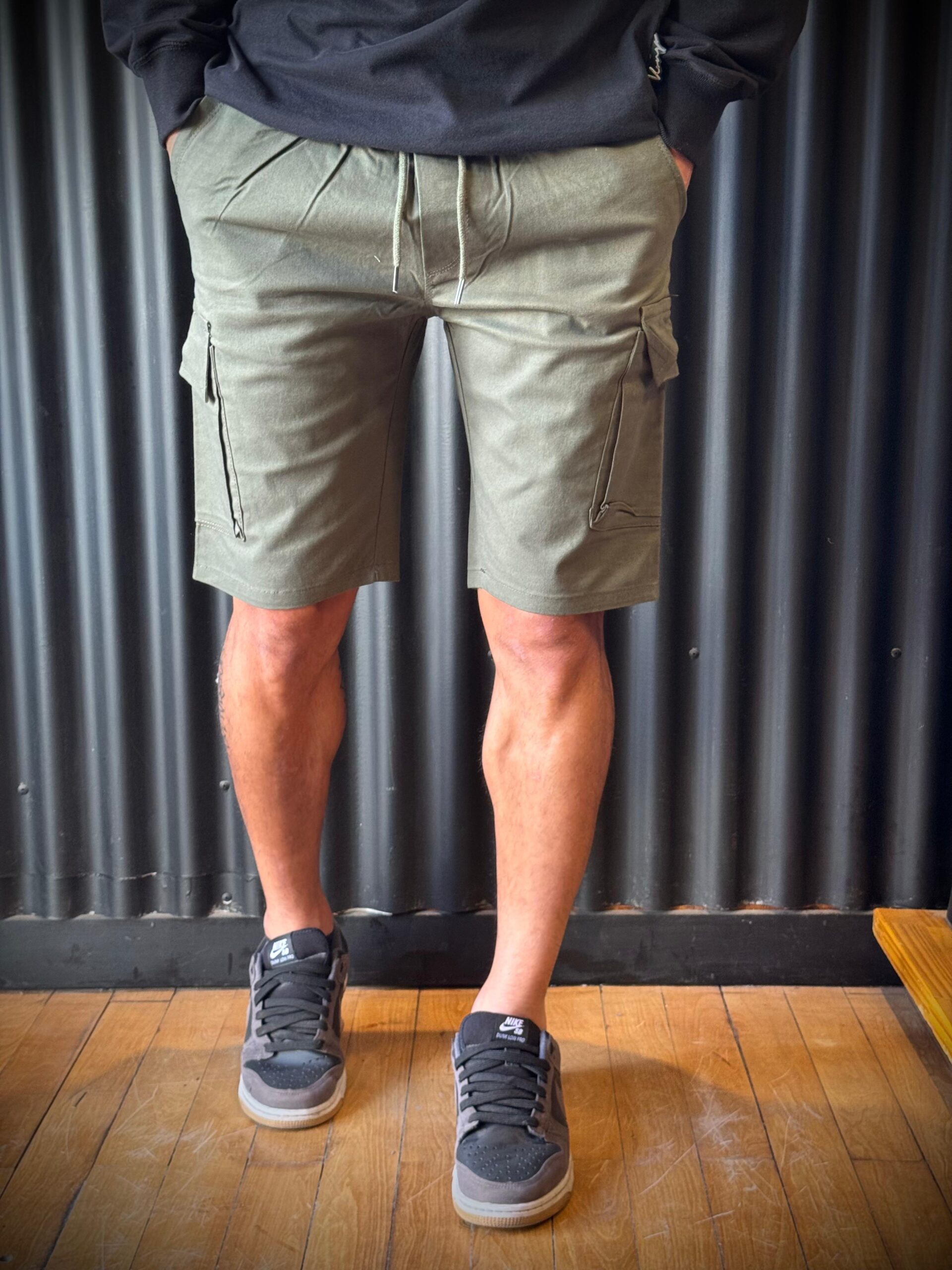 BERMUDA GABARDINA CARGO MILITAR