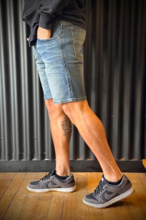 Alternative view of BERMUDA JEAN OXID