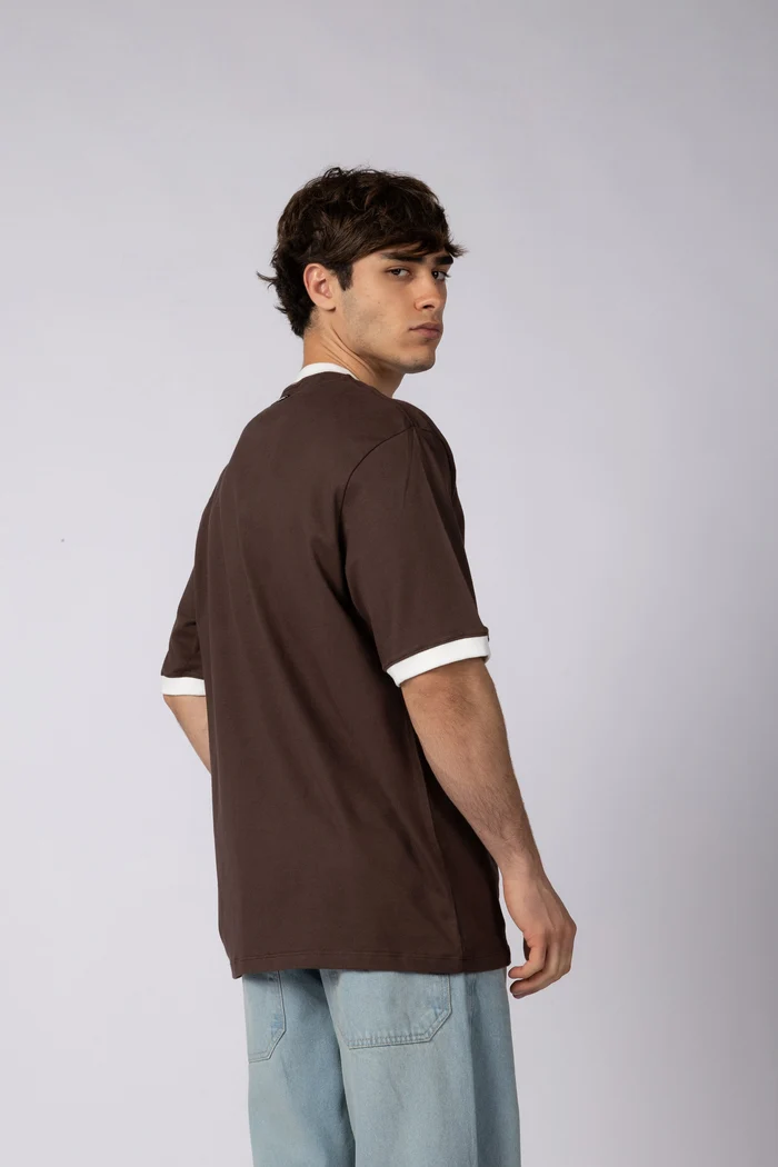 REMERA CLAX THINGS CHOCO - Imagen 2
