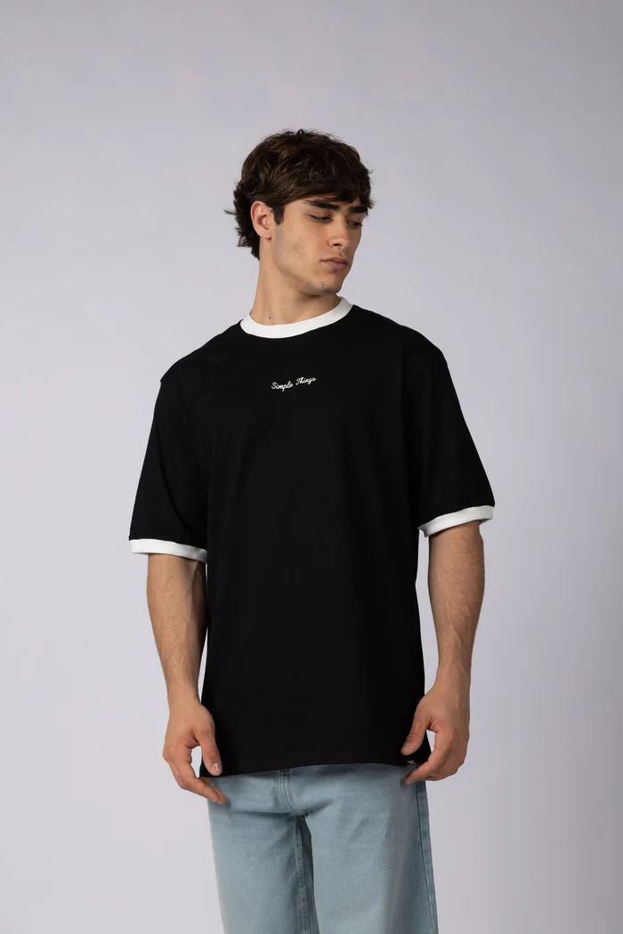 REMERA CLAX THINGS NEGRA